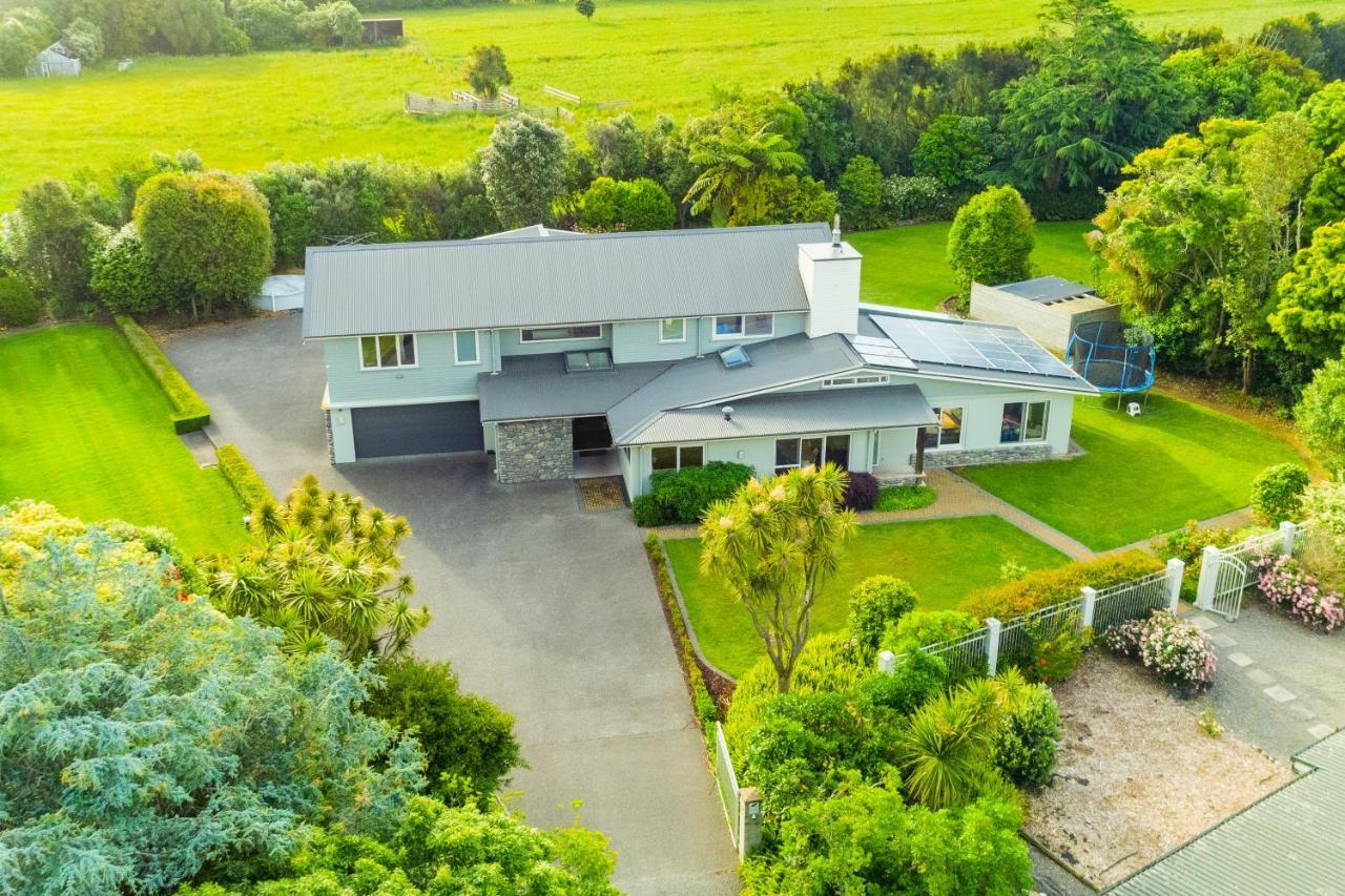 Otaki Anam Cara Gardens Luxury Villa Private Bedrooms And Ensuite Bathrooms Sleeps 9 מראה חיצוני תמונה