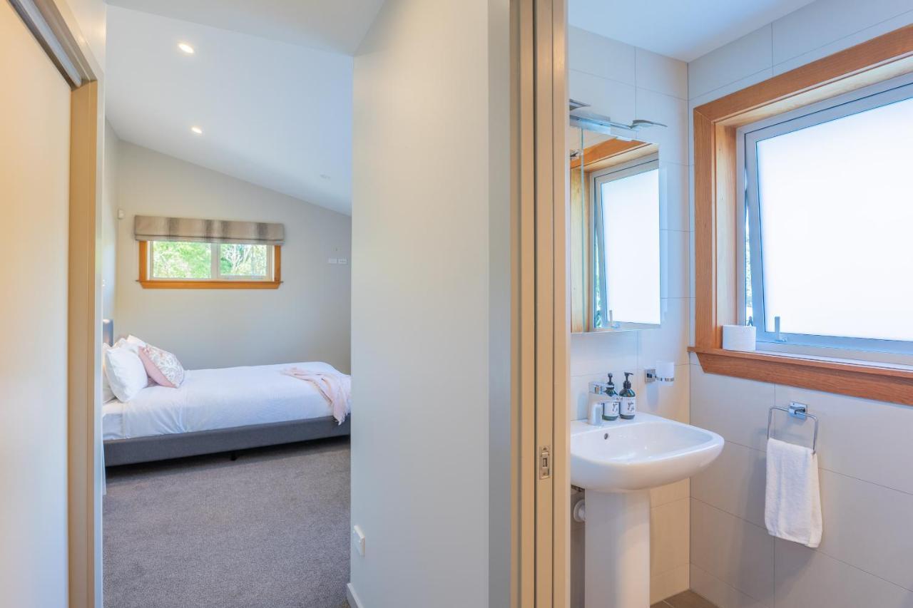 Otaki Anam Cara Gardens Luxury Villa Private Bedrooms And Ensuite Bathrooms Sleeps 9 מראה חיצוני תמונה