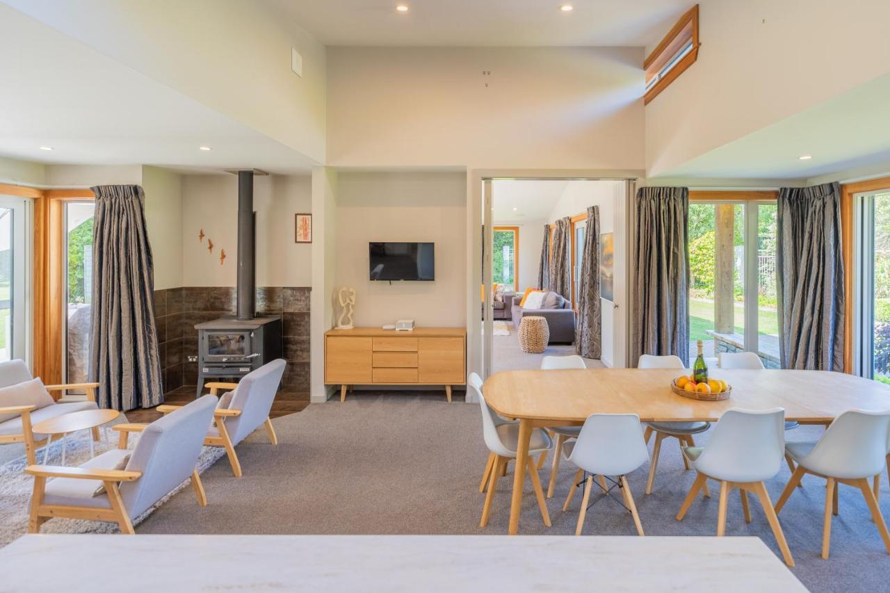 Otaki Anam Cara Gardens Luxury Villa Private Bedrooms And Ensuite Bathrooms Sleeps 9 מראה חיצוני תמונה