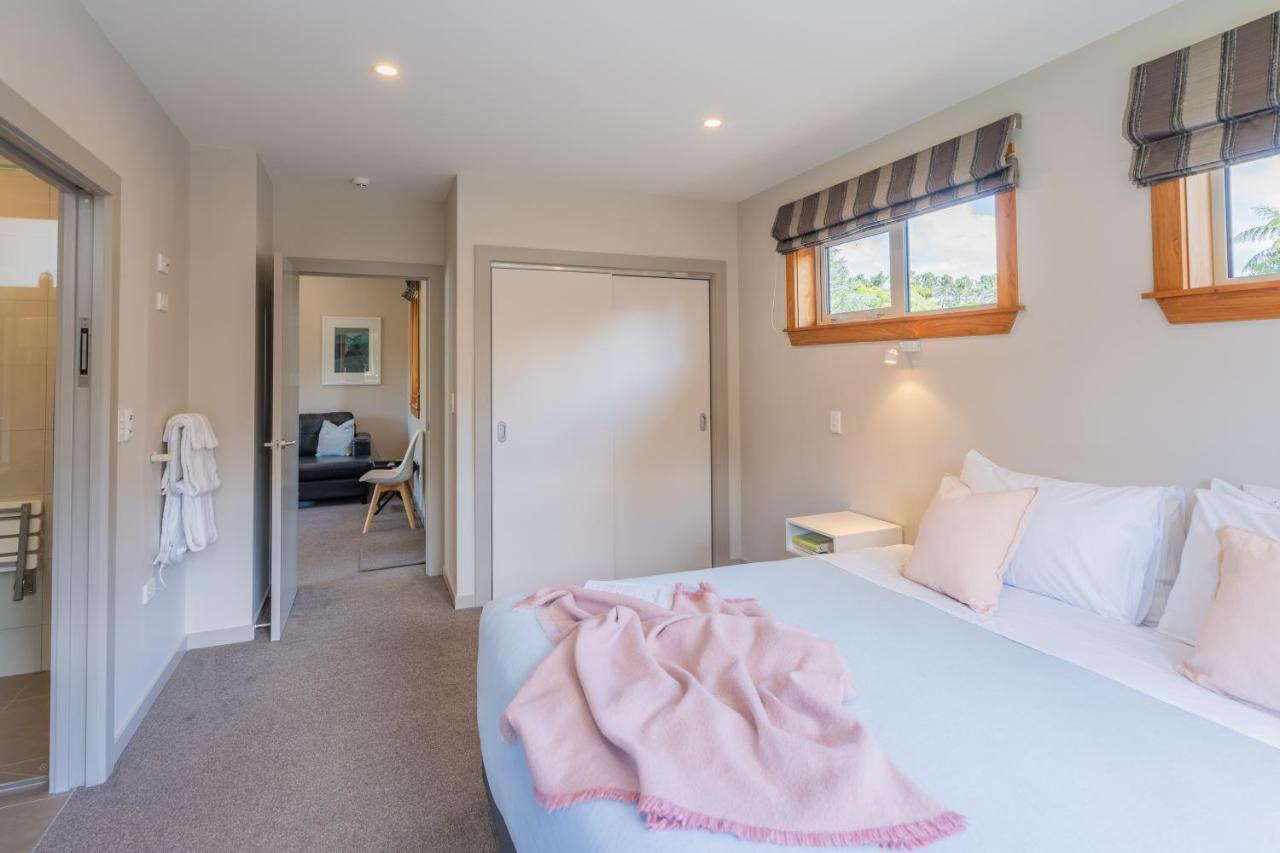 Otaki Anam Cara Gardens Luxury Villa Private Bedrooms And Ensuite Bathrooms Sleeps 9 מראה חיצוני תמונה