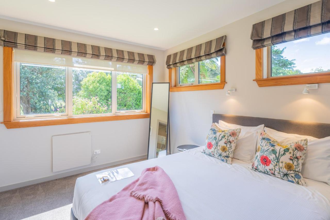 Otaki Anam Cara Gardens Luxury Villa Private Bedrooms And Ensuite Bathrooms Sleeps 9 מראה חיצוני תמונה